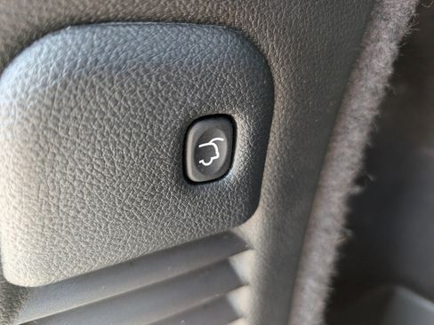 Used 2022 Dodge Durango SRT w/ Technology Group image 17