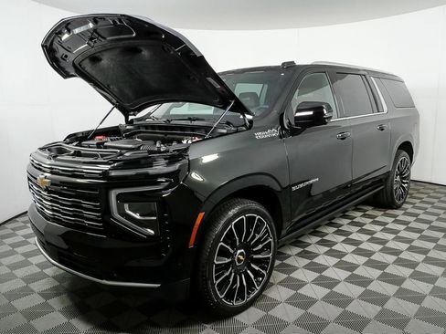New 2026 Chevrolet Suburban High Country image 36
