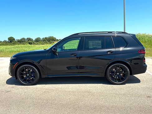 New 2027 BMW X7 xDrive40i w/ M Sport Package AWD/4WD image 5