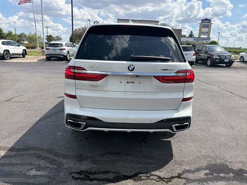 Used 2022 BMW X7 xDrive40i w/ M Sport Package AWD/4WD image 7