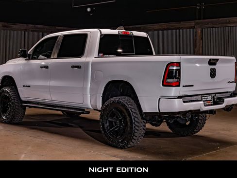 Used 2024 RAM 1500 Laramie AWD/4WD image 7
