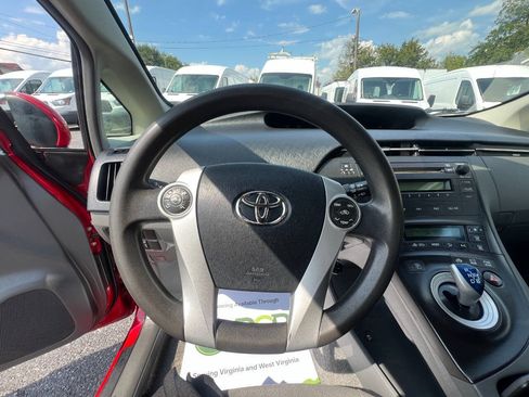 Used 2010 Toyota Prius Two FWD image 10
