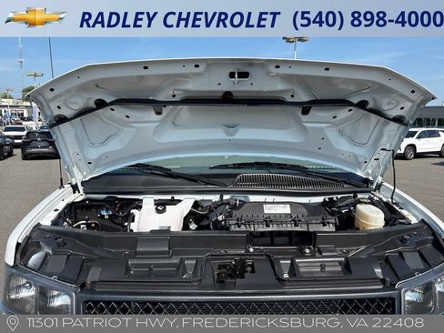 Certified 2025 Chevrolet Express 2500 RWD image 11