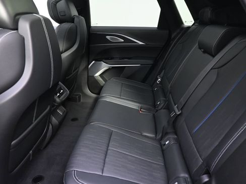 New 2026 Cadillac Lyriq Premium Luxury AWD/4WD image 21