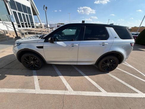 Used 2018 Land Rover Discovery Sport HSE AWD/4WD image 2