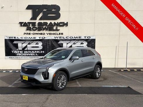 Used 2024 Cadillac XT4 Premium Luxury image 1