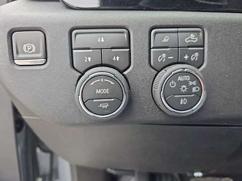 Used 2026 Chevrolet Silverado 2500 LT w/ Trail Boss Package image 21