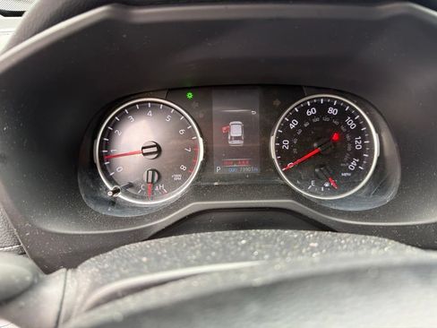 Used 2021 Toyota RAV4 LE AWD/4WD image 5