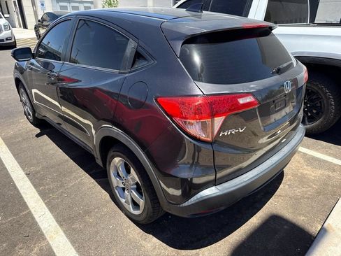 Used 2016 Honda HR-V EX image 4