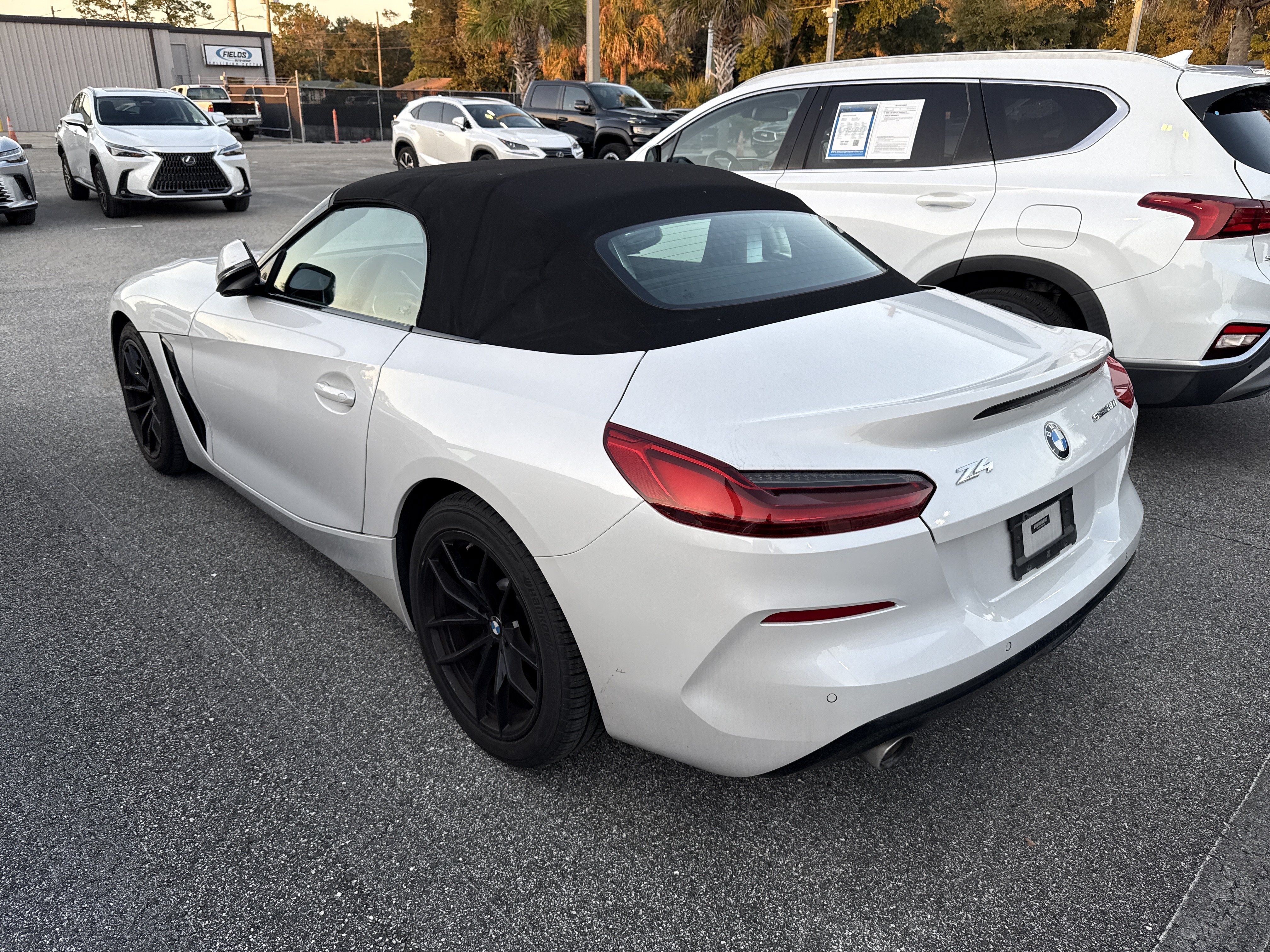 Used 2022 BMW Z4 sDrive30i RWD image 3