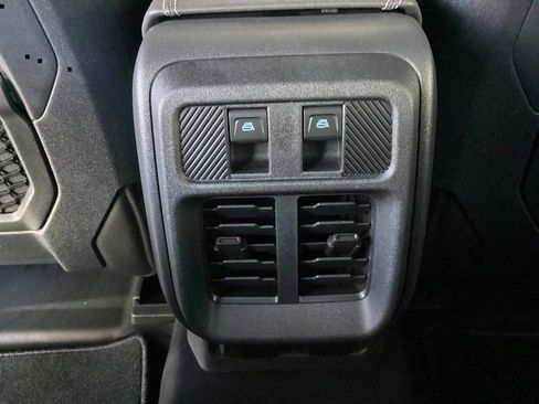 New 2025 Ford Bronco Badlands image 41