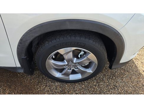 Used 2022 Honda HR-V LX image 11