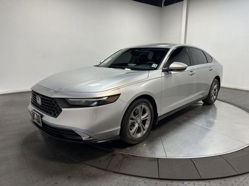 Used 2024 Honda Accord EX image 1
