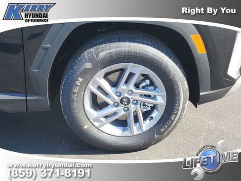 New 2026 Hyundai Tucson SE image 6