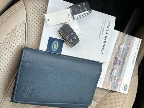 Used 2016 Land Rover Range Rover Sport HSE image 27