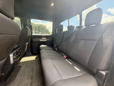 Used 2019 Ford F150 XLT w/ Equipment Group 302A Luxury AWD/4WD image 11