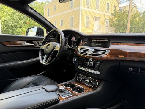 Used 2014 Mercedes-Benz CLS 550 4MATIC image 20