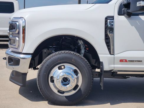 New 2026 Ford F350 Lariat w/ Lariat Ultimate Package AWD/4WD image 9