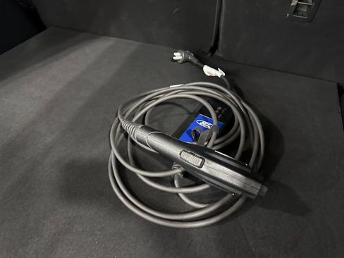 Used 2023 Ford Escape SE w/ PHEV Premium Package image 41