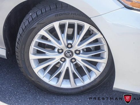 Used 2018 Toyota Camry XLE w/ Audio Package FWD image 12