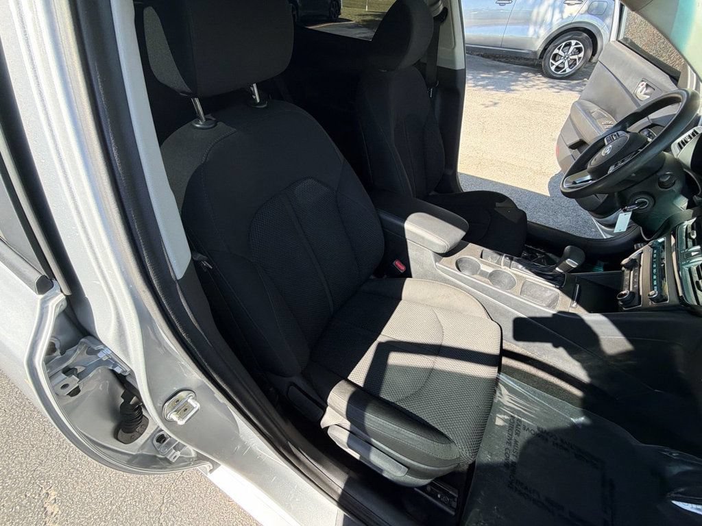 Used 2019 Kia Optima LX FWD image 20