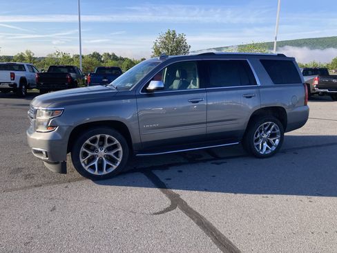 Used 2019 Chevrolet Tahoe Premier AWD/4WD image 4