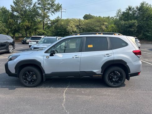 Used 2023 Subaru Forester Wilderness w/ Wilderness Package AWD/4WD image 6