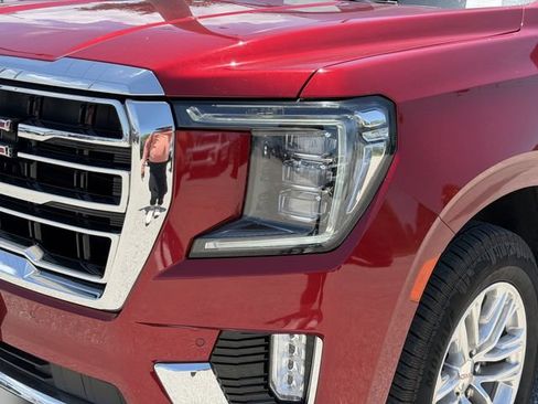 Used 2024 GMC Yukon XL SLT AWD/4WD image 11