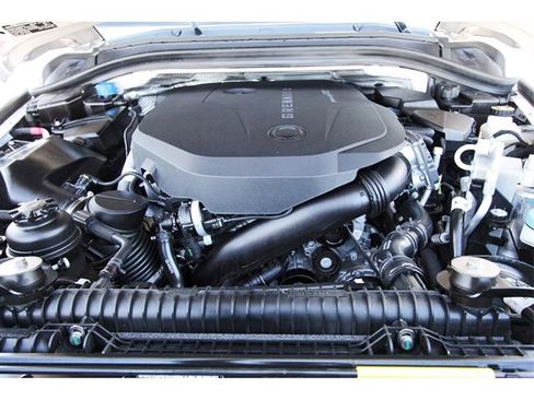 Used 2025 INEOS Grenadier Fieldmaster Edition image 32