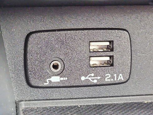 Used 2020 Subaru Impreza 2.0i Sport image 24