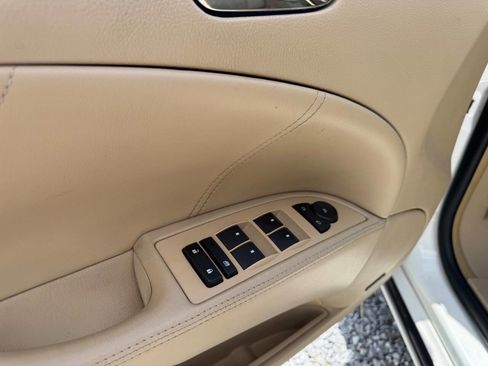 Used 2006 Buick Lucerne CXS w/ Driver Confidence Package FWD image 12