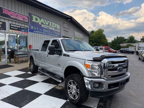 Used 2012 Ford F250 Lariat w/ Lariat Interior Pkg AWD/4WD image 4