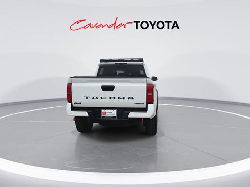 Certified 2024 Toyota Tacoma TRD Off-Road w/ TRD Off Road Upgrade Package AWD/4WD image 7