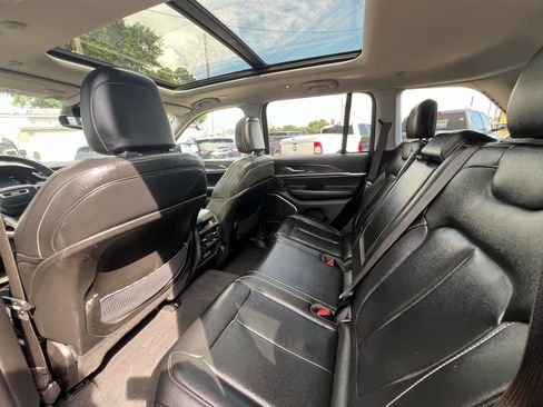 Used 2024 Jeep Grand Cherokee Limited 4xe AWD/4WD image 25