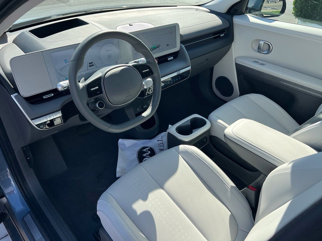 Certified 2024 Hyundai Ioniq 5 Limited AWD/4WD image 17
