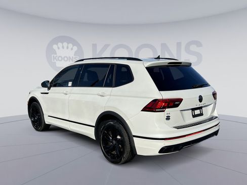 Used 2024 Volkswagen Tiguan SE R-Line image 4