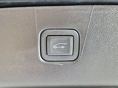 Used 2024 Chevrolet Blazer RS w/ LPO, Floor Liner Package AWD/4WD image 9
