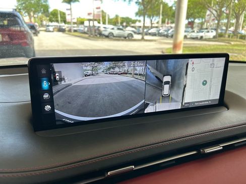 Used 2025 Genesis GV70 2.5T w/ Sport Prestige Package image 8