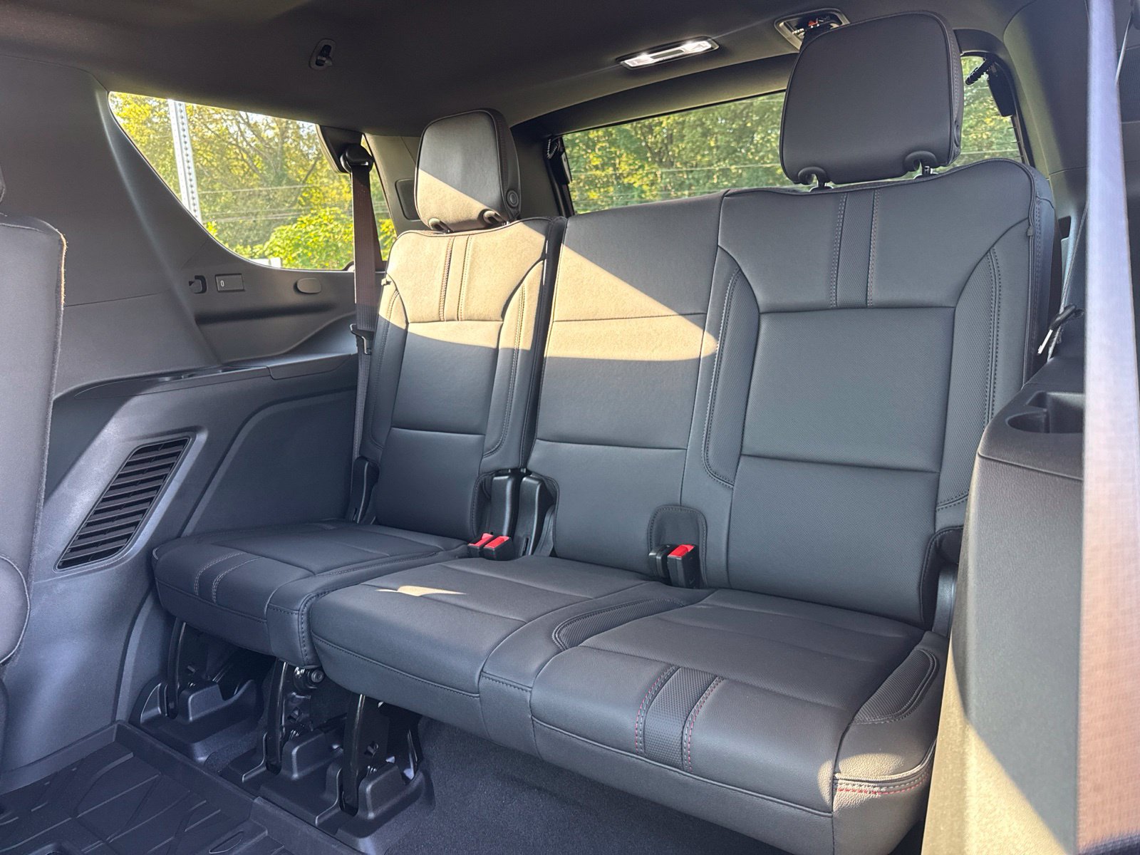New 2026 Chevrolet Tahoe RST w/ Comfort Package AWD/4WD image 15