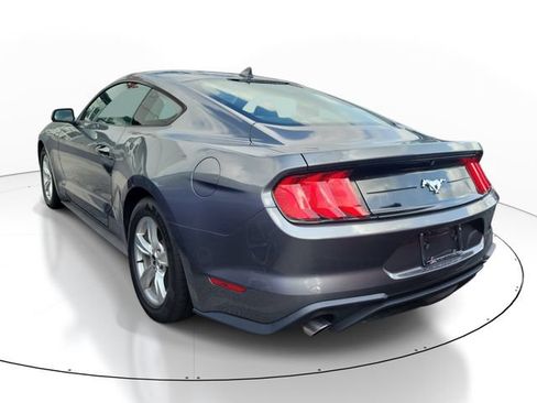 Certified 2022 Ford Mustang Coupe RWD image 3