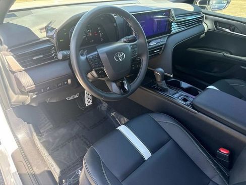 Used 2025 Toyota Camry SE image 24
