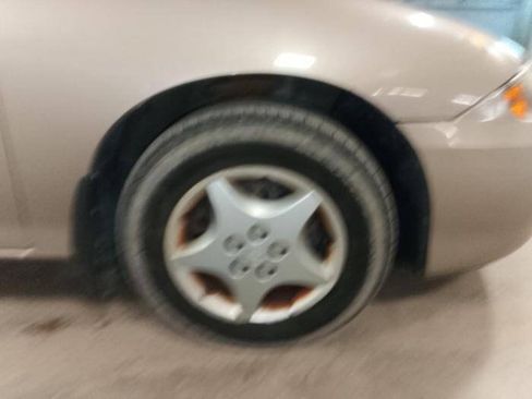 Used 2004 Chevrolet Cavalier Sedan w/ Preferred Equipment Group FWD image 14