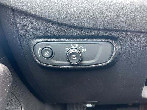 Used 2024 Chevrolet Equinox LT image 23