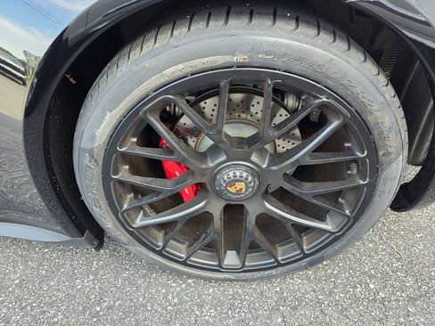 Used 2015 Porsche 911 Carrera GTS RWD image 17