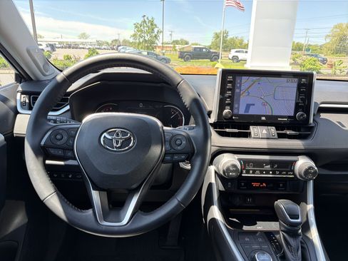 Certified 2019 Toyota RAV4 Limited w/ Advanced Technology Package AWD/4WD image 16