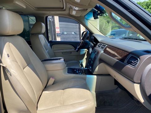 Used 2012 GMC Yukon XL Denali AWD/4WD image 34