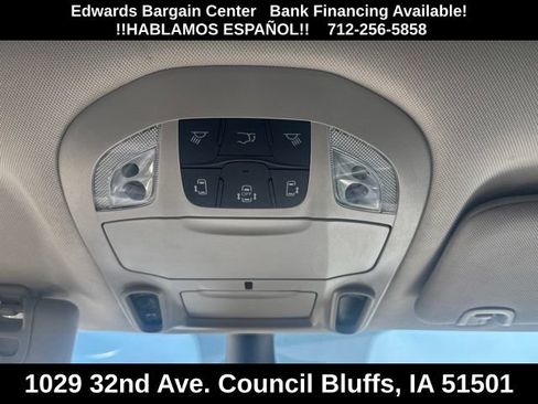 Used 2023 Chrysler Pacifica Limited FWD image 26
