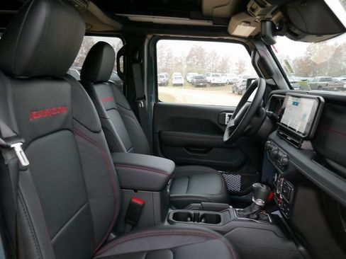 New 2026 Jeep Wrangler Unlimited Rubicon image 9