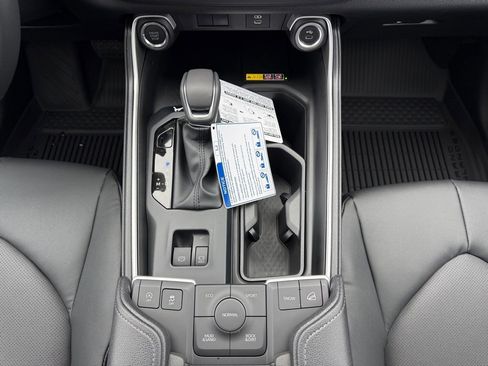 New 2026 Toyota Grand Highlander XLE image 26