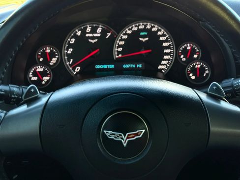 Used 2006 Chevrolet Corvette Convertible w/ Preferred Equipment Group RWD image 23